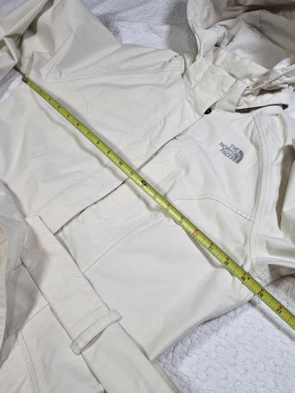 The North Face Women's Cream HyVent Belted Rain Trench Coat - Picture 7 of 15
